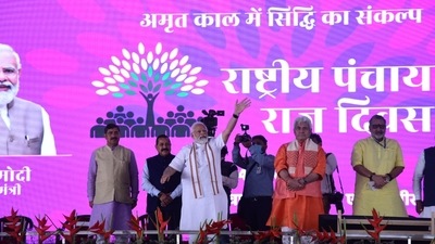 Prime Minister Narendra Modi inaugurates 500 KV solar power plant in Jammu and Kashmir's Palli.&nbsp; (Waseem Andrabi/HT photo)