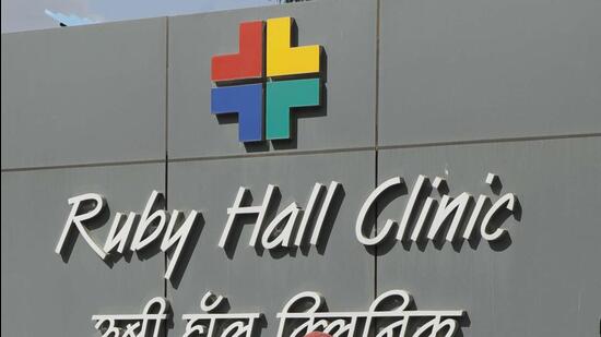 On April 20, the Bombay High Court stayed the orders passed by the state health department to suspend the organ transplant licence of Ruby Hall Clinic. (HT FILE PHOTO)