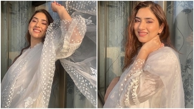 Disha styled the look with open tresses, blush pink lip shade and minimal makeup. What do you think of Disha Parmar's ethnic looks? (Instagram/@dishaparmar) Disha styled the look with open tresses, blush pink lip shade and minimal makeup. What do you think of Disha Parmar's ethnic looks? (Instagram/@dishaparmar)