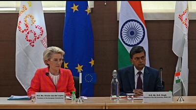 European Commission President Ursula von der Leyen (L) and RK Singh, President of the International Solar Alliance (ISA) Assembly and minister of power and new and renewable energy, Gurgaon, April 24, 2022 (AFP) European Commission President Ursula von der Leyen (L) and RK Singh, President of the International Solar Alliance (ISA) Assembly and minister of power and new and renewable energy, Gurgaon, April 24, 2022 (AFP)