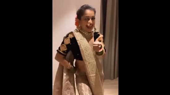 Mansi Naeik Fuck Video - Manasi Naik's dance to Rani Mukerji's Sava Dollar from Aiyyaa is viral.  Watch | Trending - Hindustan Times
