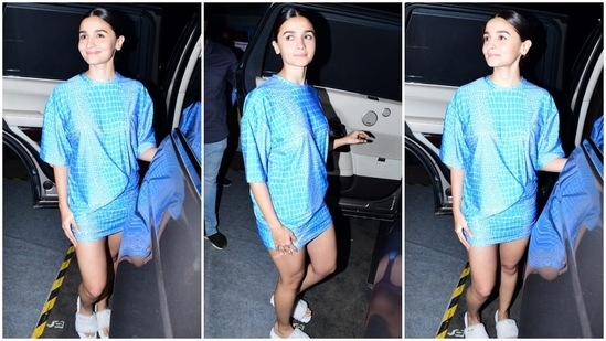 Paparazzi click Alia Bhatt as she steps out after a shoot.&nbsp;(HT Photo/Varinder Chawla)