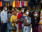 Delhi brought back penalty of <span class='webrupee'>₹</span>500 for not wearing masks in public places on April 20 in view of rising Covid-19 cases.(AP) Delhi brought back penalty of <span class='webrupee'>₹</span>500 for not wearing masks in public places on April 20 in view of rising Covid-19 cases.(AP)