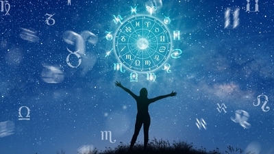 Read your daily astrological predictions tips on career, that will help you make right decisions for your growth. (shutterstock.com)