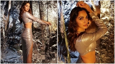 Kiara Advani is currently awaiting the release of her upcoming film Bhool Bhulaiyaa 2. the film, also starring Kartik Aaryan, is slated to release on May 20. The actor has started the promotions of the film in full swing. On Tuesday, Kiara brushed our midweek blues away with a set of pictures of herself looking ever-stunning in a silver co-ord set from the promotion diaries. (Instagram/@kiaraaliaadvani) Kiara Advani is currently awaiting the release of her upcoming film Bhool Bhulaiyaa 2. the film, also starring Kartik Aaryan, is slated to release on May 20. The actor has started the promotions of the film in full swing. On Tuesday, Kiara brushed our midweek blues away with a set of pictures of herself looking ever-stunning in a silver co-ord set from the promotion diaries. (Instagram/@kiaraaliaadvani)