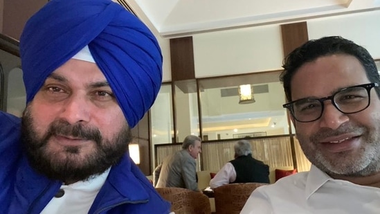 Navjot Singh Sidhu with Prashant Kishor (Twitter/sherryontop)