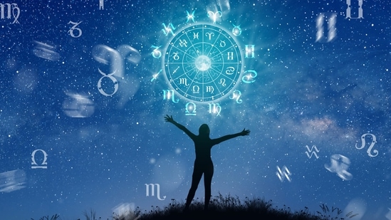 Saturn, the planet of time and discipline will move to Aquarius on April 29, 2022. What’s more, it will become retrograde on June 5 and move backwards and, once again, will come back to Capricorn sign on July 12 and will stay here till January 17, 2023.(shutterstock.com)