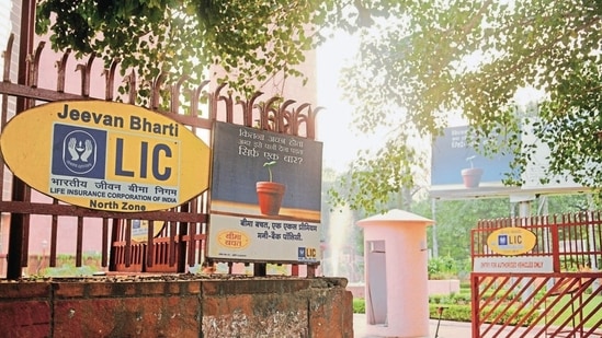 The government had in February planned to sell a 5 per cent stake or 31.6 crore shares of the insurance company and had filed draft papers with Sebi. The government had in February planned to sell a 5 per cent stake or 31.6 crore shares of the insurance company and had filed draft papers with Sebi.