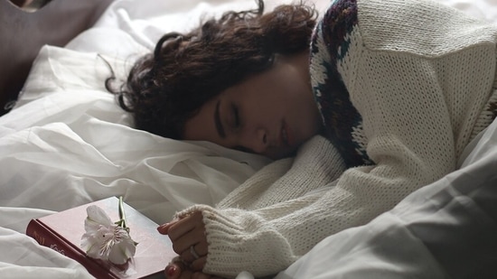 "Your sleep environment and daily routines, known collectively as sleep hygiene, play a critical role in your ability to sleep well and enable your well-being. There are many strategies and techniques you can introduce to promote good sleep, including making changes to your diet, as some foods and drinks have sleep-promoting properties," says Kanika Malhotra, Nutritionist and Weight Loss specialist, Health Astronomy.(Unsplash)