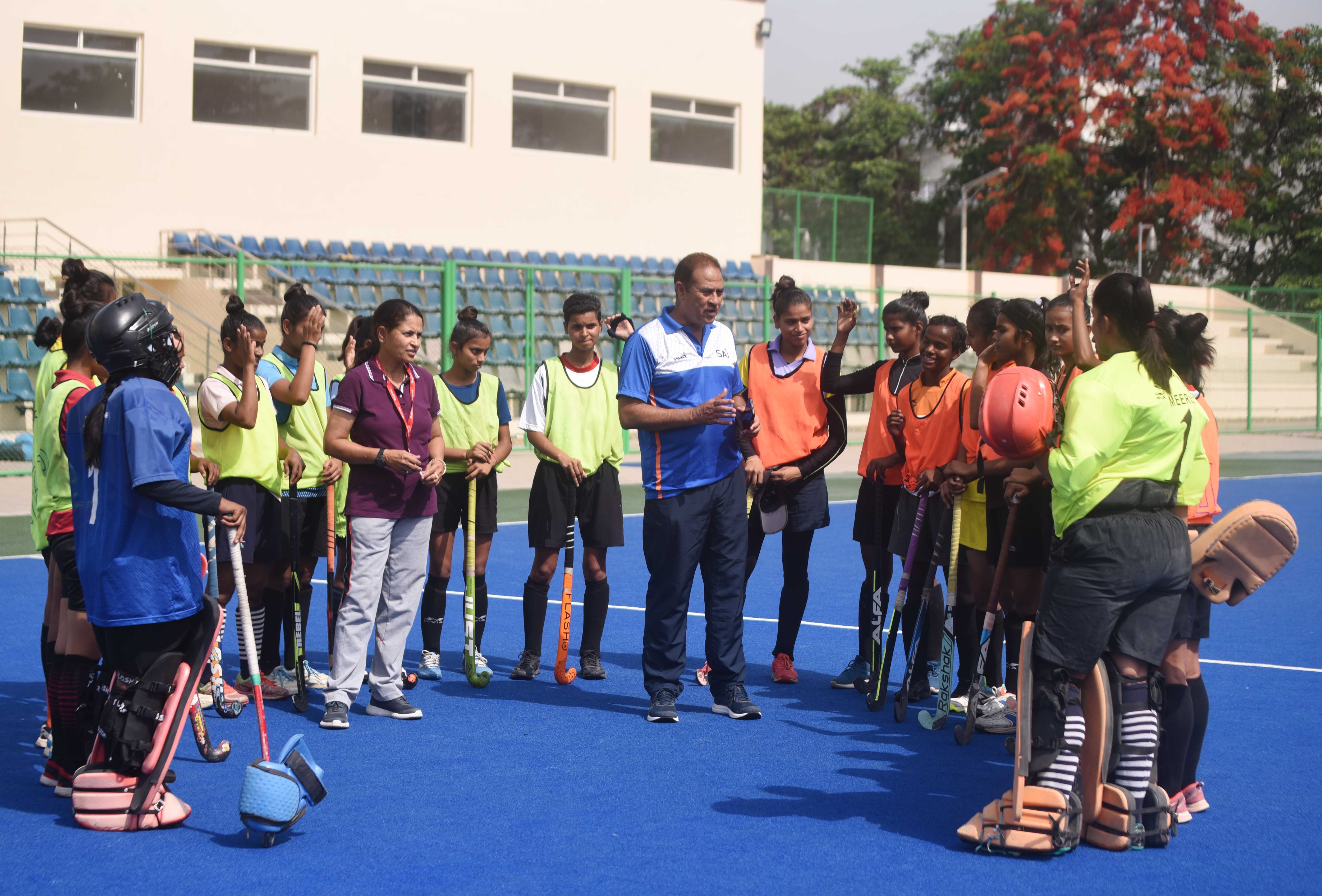 Coach couple Neelam Siddiqui and Rashid Aziz Khan during a training session in Lucknow. (Deepak Gupta/HT)