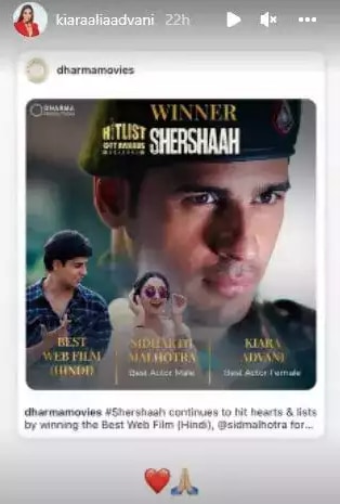 Kiara Advani shares Shershaah's poster. Kiara Advani shares Shershaah's poster.
