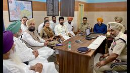 Congress leader Alka Lamba along with party leaders from Punjab at the Rupnagar SSP office on Wednesday. (ANI)