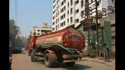 The Bombay High Court asked the civic body to provide water by tankers to residents in 23 merged villages. (HT FILE PHOTO)