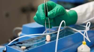 EXPLAINER: Covid-19 pills must be taken within 5 days (AP) EXPLAINER: Covid-19 pills must be taken within 5 days (AP)