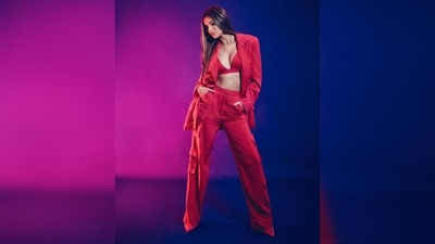 Tara Sutaria earlier made a stylish appearance while promoting her film Heropanti 2 in Ahmedabad wearing a red bralette, matching blazer and trousers set. (Instagram/@tarasutaria) Tara Sutaria earlier made a stylish appearance while promoting her film Heropanti 2 in Ahmedabad wearing a red bralette, matching blazer and trousers set. (Instagram/@tarasutaria)