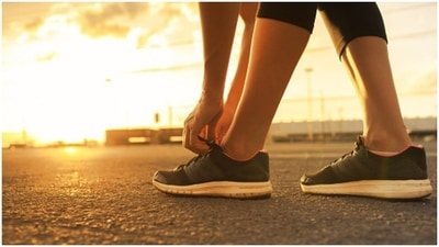 Brisk walkers live longer, research shows (Unsplash)