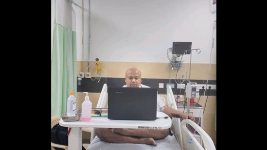 The man sat for a job interview while undergoing a chemotherapy session at a hospital. (Arsh Nandan Prasad/LinkedIn)