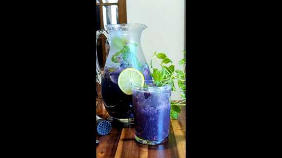 Blueberry Mojito with Blue Curacao Blueberry Mojito with Blue Curacao