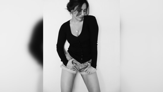 Neha Sharma asked her fans what kind of portrait do they prefer and wrote, "Black and white or color…What’s your pick?."(Instagram/@nehasharmaofficial)