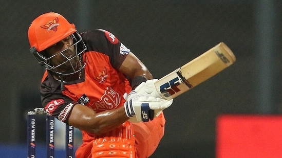 Shashank Singh in action against Gujarat Titans (IPL)