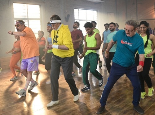 Boman Irani, Amitabh Bachchan and Anupam Kher doing zumba on sets of Uunchai.&nbsp;