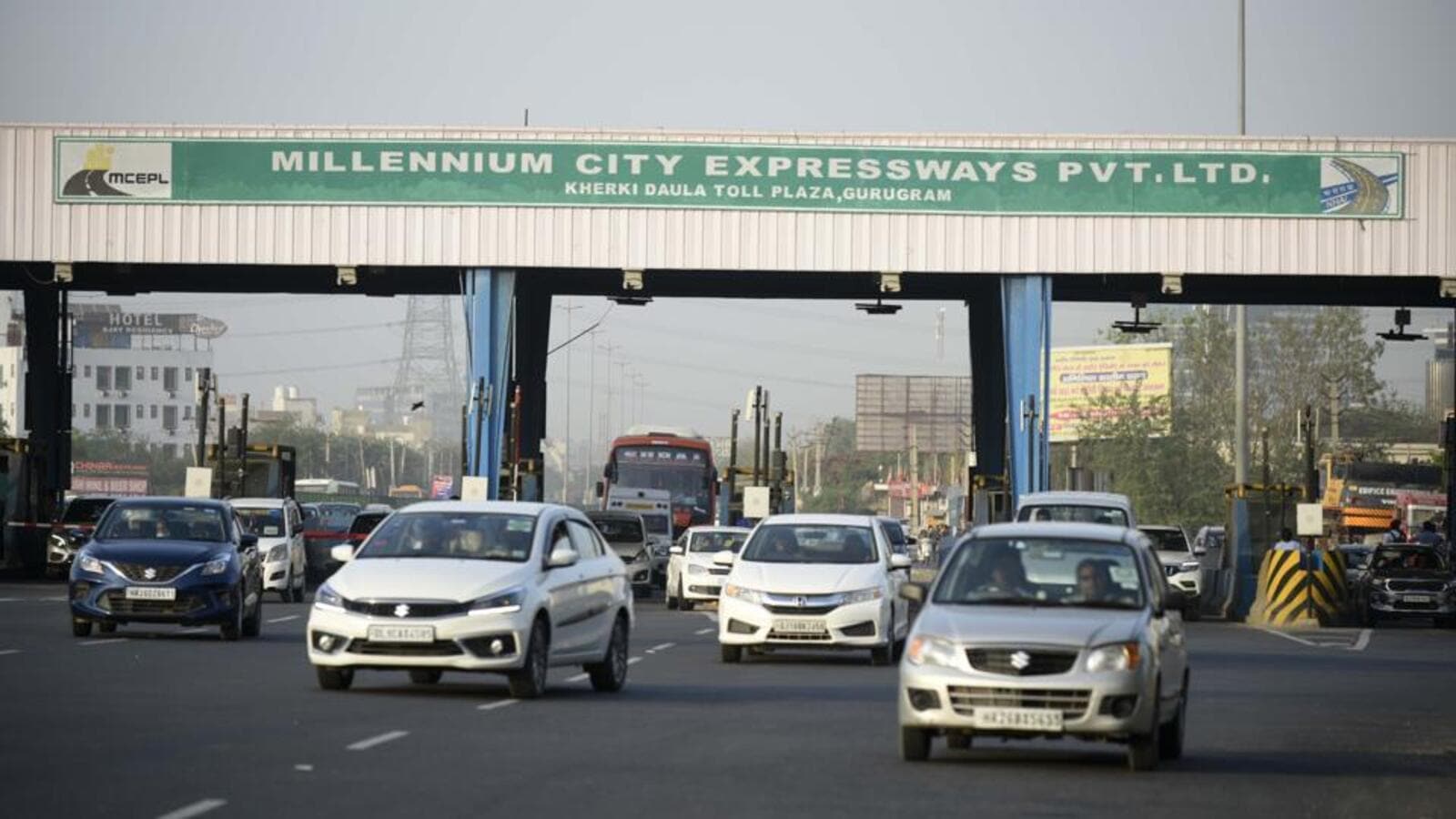 ensure-compliance-of-norms-gurugram-dc-to-toll-plaza-operators