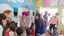 Union minister Hardeep Singh Puri at an anganwadi centre at Satiyanwala village in Ferozepur on Thursday. (HT Photo)