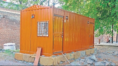 The ASI has installed modern public toilets in Shaniwar Wada premises. But as the sewage line is not connected to Pune Municipal Corporation (PMC) drainage line, the toilets are lying unused. (Ravindra Joshi/HT PHOTO) The ASI has installed modern public toilets in Shaniwar Wada premises. But as the sewage line is not connected to Pune Municipal Corporation (PMC) drainage line, the toilets are lying unused. (Ravindra Joshi/HT PHOTO)