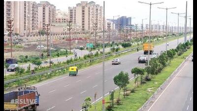 Noida E-way (file)