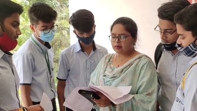 ICSE history and civics semester 2 exams 2022: Students were elated with the standard of the question paper, and were satisfied with their performance. (HT Photo/Handout) ICSE history and civics semester 2 exams 2022: Students were elated with the standard of the question paper, and were satisfied with their performance. (HT Photo/Handout)