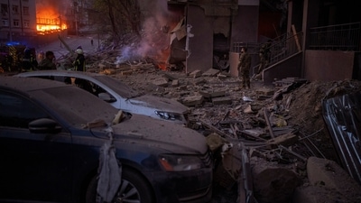Emergency services arrive in the area following an explosion in Kyiv, Ukraine on Thursday, April 28, 2022. (AP) Emergency services arrive in the area following an explosion in Kyiv, Ukraine on Thursday, April 28, 2022. (AP)