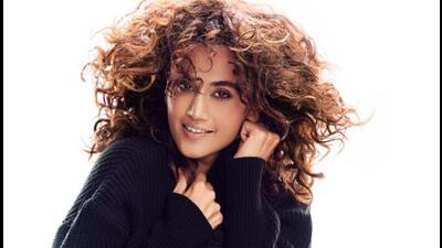 Taapsee Pannu has signed Rajkumar Hirani’s Dunki that stars Shah Rukh Khan. Taapsee Pannu has signed Rajkumar Hirani’s Dunki that stars Shah Rukh Khan.