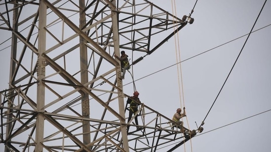 The districts under the jurisdiction of DHBVN demanded a combined load of 4,300MW to 4,500MW on an average during non-peak time on Thursday, with Gurugram demanding the maximum load share of 1,200MW to 1,300MW. (HT Archive/Representative image) The districts under the jurisdiction of DHBVN demanded a combined load of 4,300MW to 4,500MW on an average during non-peak time on Thursday, with Gurugram demanding the maximum load share of 1,200MW to 1,300MW. (HT Archive/Representative image)