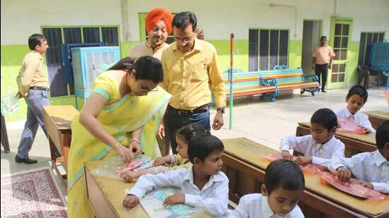 Deputy Commissioner Surabhi Malik to inaugurate at launch of Meri Kalam Meri Taqat initiative at Red Cross Bal Bhawan in Ludhiana on April 28, 2022.The administration had also set up a donation corner outside the DC Office on April 26 under the ‘waste wealth give and take’ slogan where residents were encouraged to donate spare toys and stationery such as pencils, sharpeners, erasers, pens etc. (HT PHOTO) Deputy Commissioner Surabhi Malik to inaugurate at launch of Meri Kalam Meri Taqat initiative at Red Cross Bal Bhawan in Ludhiana on April 28, 2022.The administration had also set up a donation corner outside the DC Office on April 26 under the ‘waste wealth give and take’ slogan where residents were encouraged to donate spare toys and stationery such as pencils, sharpeners, erasers, pens etc. (HT PHOTO)