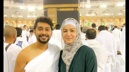 Gauahar Khan and Zaid Dardar travelled to Mecca for the first time post marriage (Photo:Instagram)