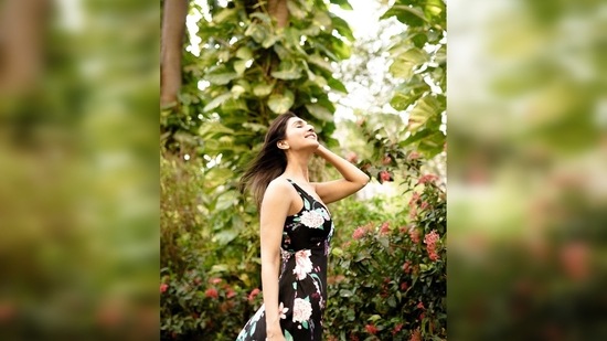 Sharing a slew of photos, Vaani Kapoor captioned her post, "Give me light and some butterflies."(Instagram/@_vaanikapoor_)