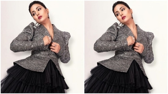 Styled by hairstylist Saba Sayed, Hina wore her tresses into a clean ponytail as she posed like a diva for the camera.(Instagram/@realhinakhan)