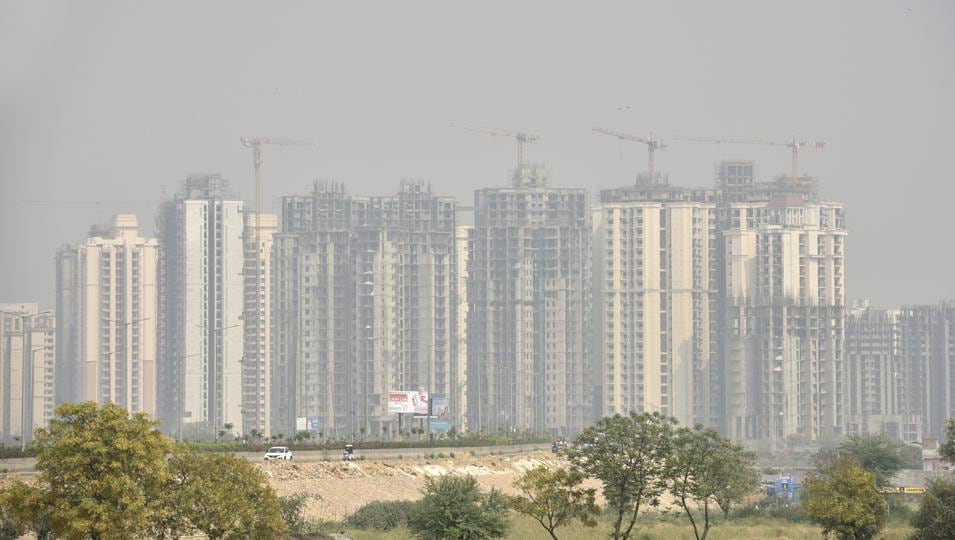 File photo - After the hike, the transfer duty will be 4 per cent for men and 3 per cent for women buyers. ((HT Archive/Representative image))