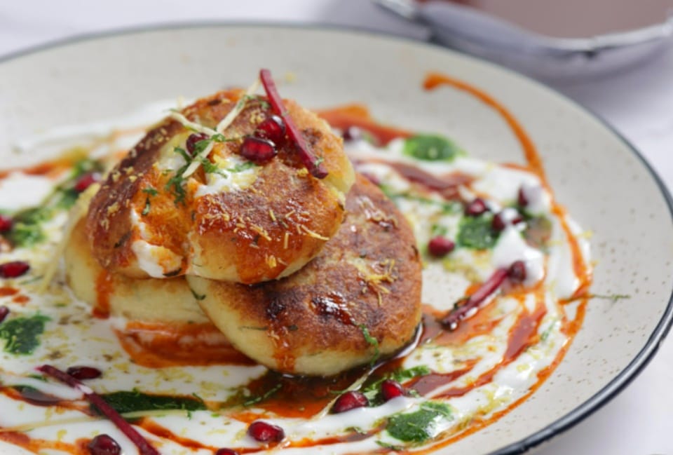 Delicious and mouth-watering aloo tikki chaat (Kunal Kapur)