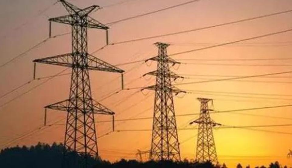Bengaluru's electricity board, the BESCOM, has more scheduled power cuts in store for the city on Tuesday and the rest of the week. Bengaluru's electricity board, the BESCOM, has more scheduled power cuts in store for the city on Tuesday and the rest of the week.