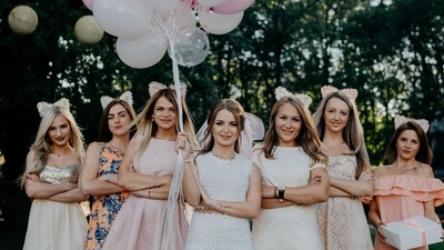 Gearing up for veere’s wedding? Here are style tips to slay at bestie's big day (Photo by Zoriana Stakhniv on Unsplash ) Gearing up for veere’s wedding? Here are style tips to slay at bestie's big day (Photo by Zoriana Stakhniv on Unsplash )