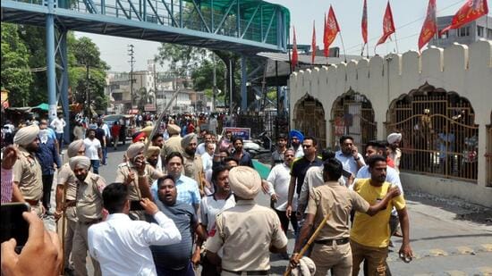 A clash broke out between two groups near the Kali Devi temple in Patiala on Friday.  (ANI)
