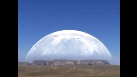 The image is taken from the viral video being shared with the false claim that is shows the Moon rising in North Pole. (Alexey Patrev)