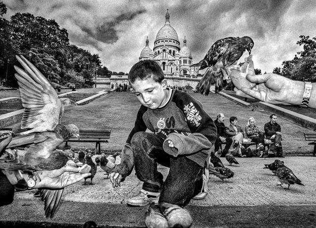 Raghu Rai captures France