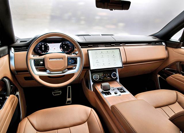 The interior of the fifth-gen Range Rover boasts more features & a more modern design