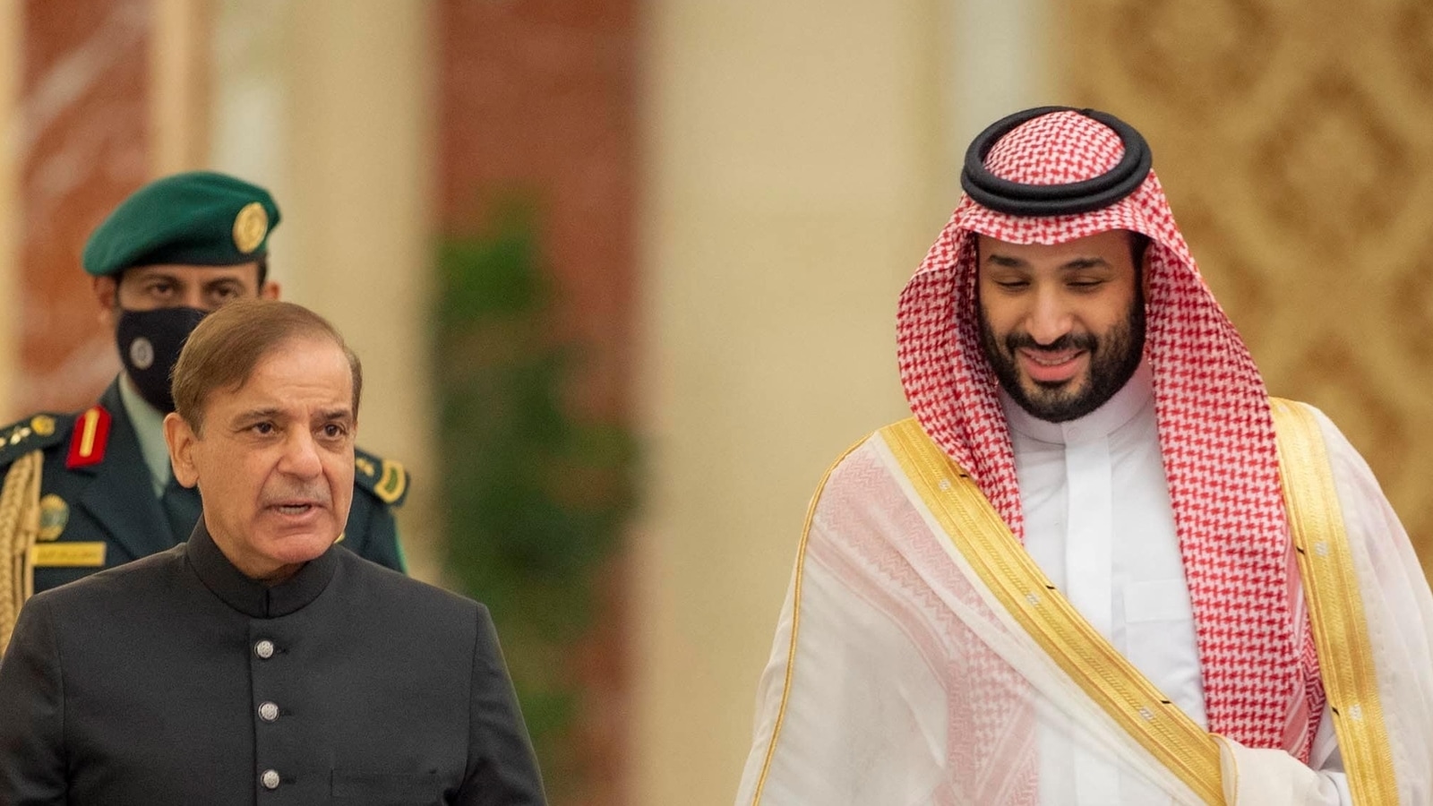 In 1st Foreign Visit As Pak PM, Shehbaz Sharif Meets Saudi Crown Prince ...