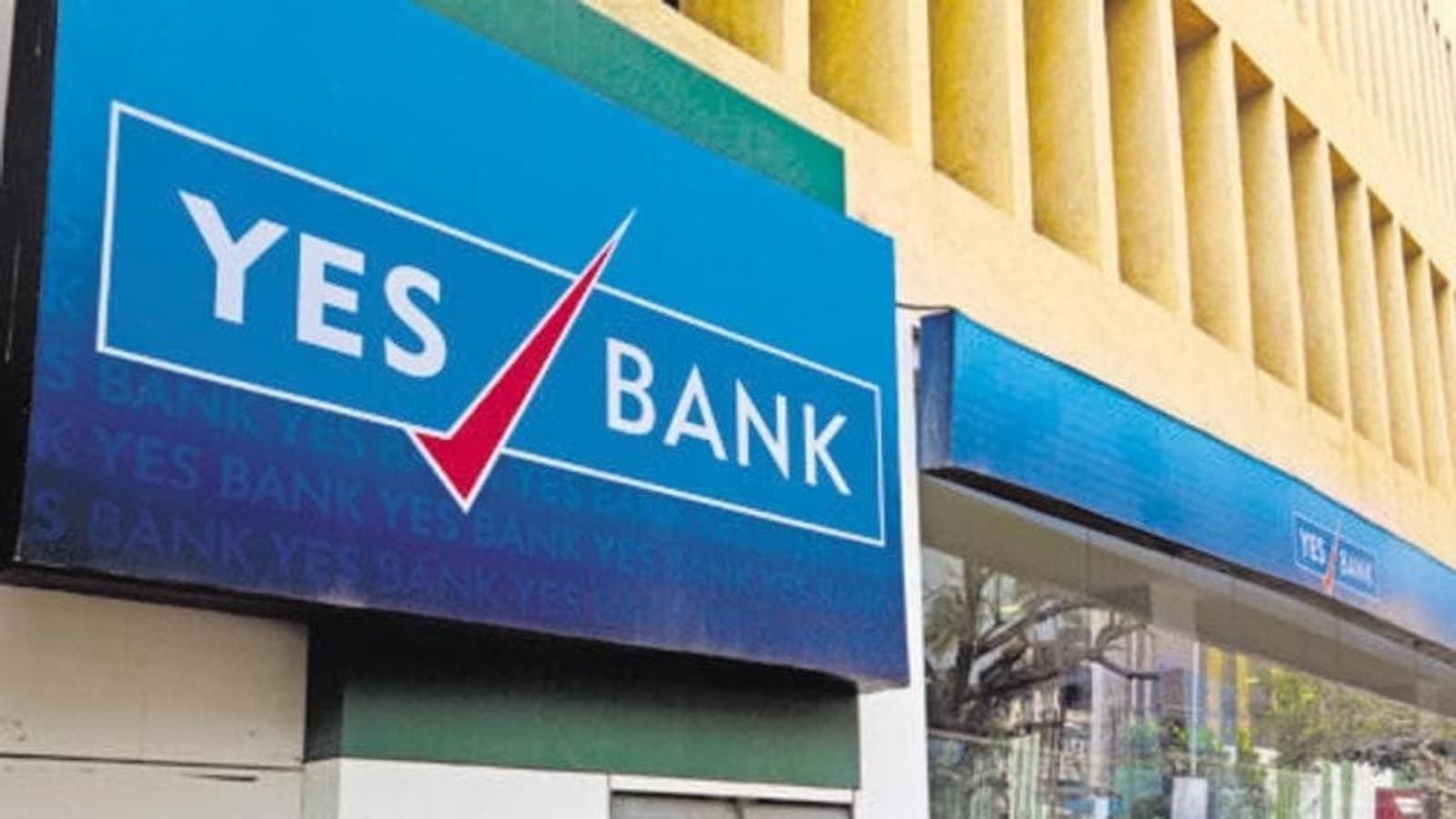 Yes Bank Fraud Case Cbi Searches At Properties Of Builders In Mumbai Pune Mumbai News 4862