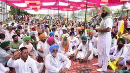The decision was taken during a meeting of over 20 farmer unions held in Bhai Randhir Singh Nagar in Ludhiana on Saturday. (HT File Photo)