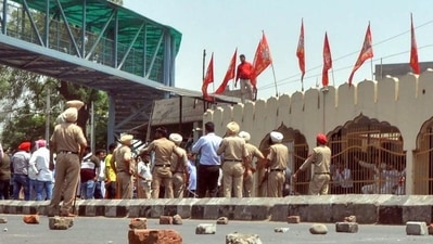 Despite the right-wing leaders and Sikh hardliners locking horns after US-based Sikhs for Justice (SFJ) legal adviser Gurpatwant Singh Pannun gave a call to observe “the Khalistan foundation day” on April 29 a fortnight ago, the Patiala administration, particularly the police, were caught napping. (PTI) Despite the right-wing leaders and Sikh hardliners locking horns after US-based Sikhs for Justice (SFJ) legal adviser Gurpatwant Singh Pannun gave a call to observe “the Khalistan foundation day” on April 29 a fortnight ago, the Patiala administration, particularly the police, were caught napping. (PTI)