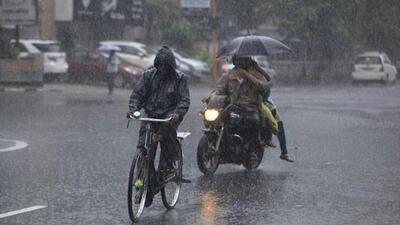 Goa has witnessed thunder showers almost every night for the month of April that were accompanied by gusts of wind that led to trees being uprooted resulting in snapped power lines as well as damage to property. (HT PHOTO.) Goa has witnessed thunder showers almost every night for the month of April that were accompanied by gusts of wind that led to trees being uprooted resulting in snapped power lines as well as damage to property. (HT PHOTO.)